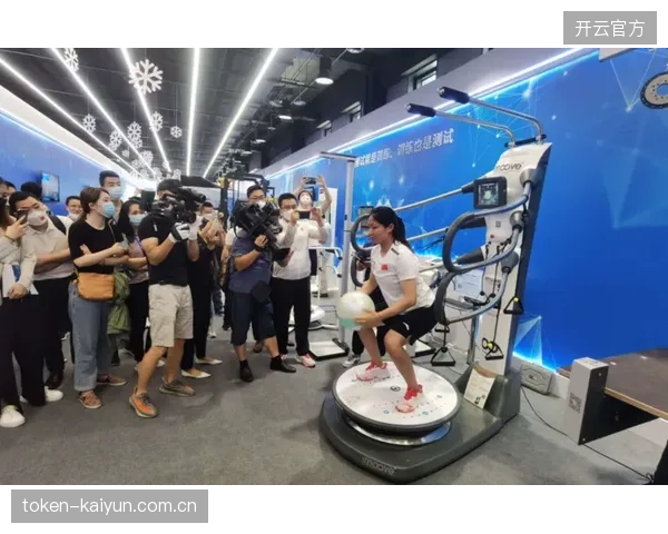后勤团队为应对极端温差,已启动智能球衣等高科技装备的研发与测试。 后勤团队为应对极端温差,已启动智能球衣等高科技装备的研发与测试。